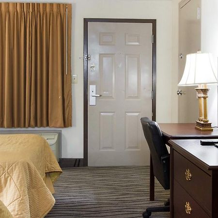 Executive Inn And Suites Enterprise Exteriér fotografie